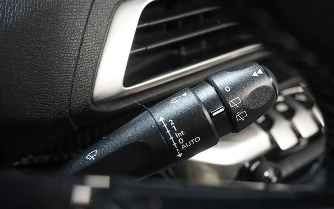 Peugeot 3008 cena 59900 przebieg: 237000, rok produkcji 2018 z Siewierz małe 781